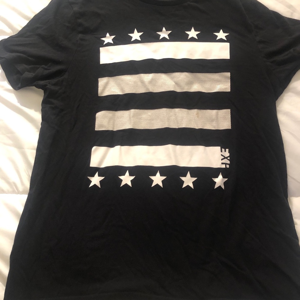 Black soft touch express tee!